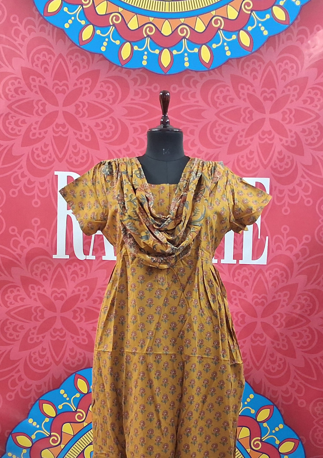 Shawl Attached Maxis