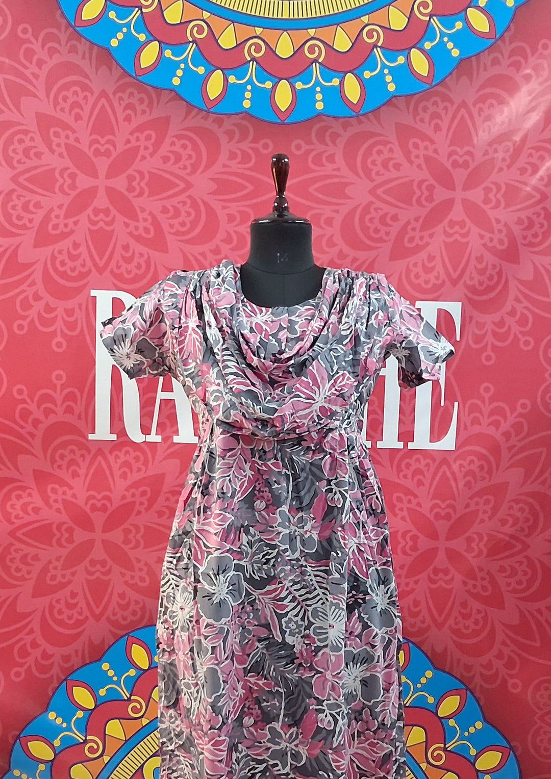 Shawl Attached Maxis