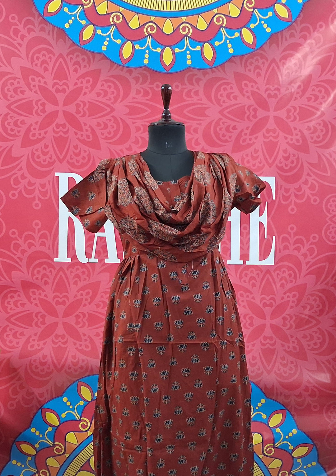 Shawl Attached Maxis