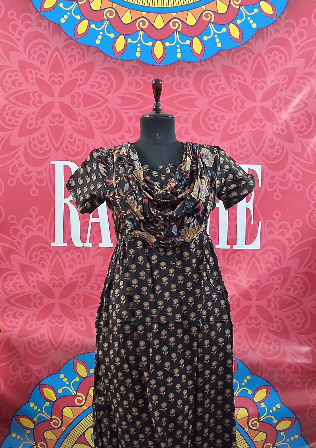 Shawl Attached Maxis