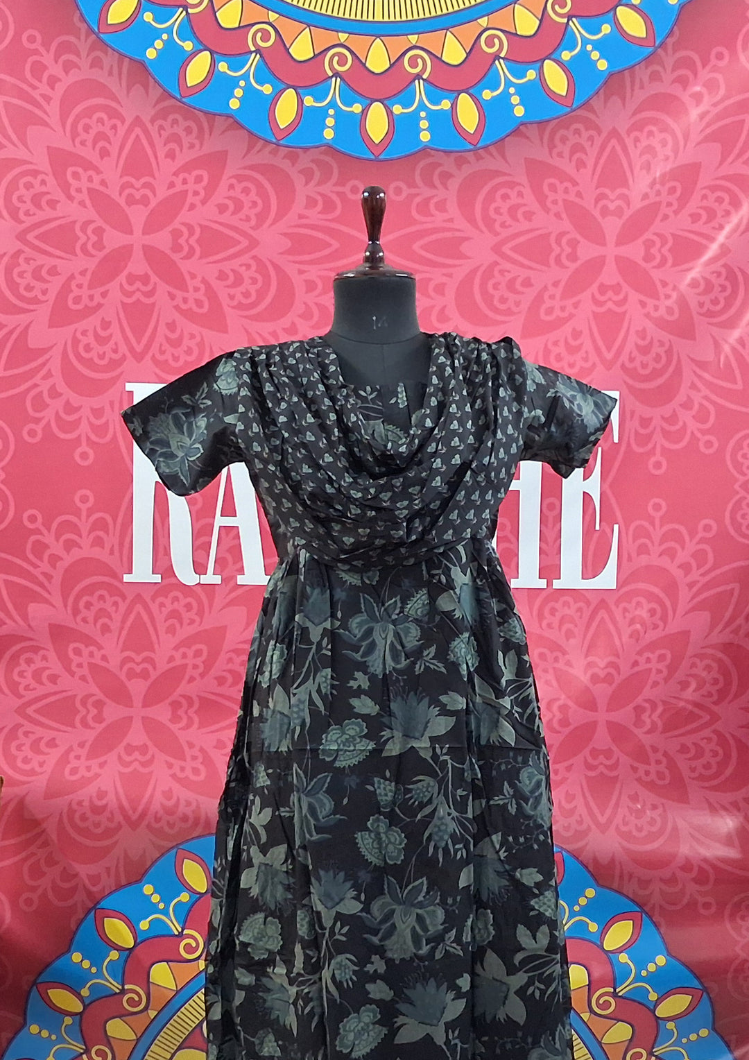 Shawl Attached Maxis