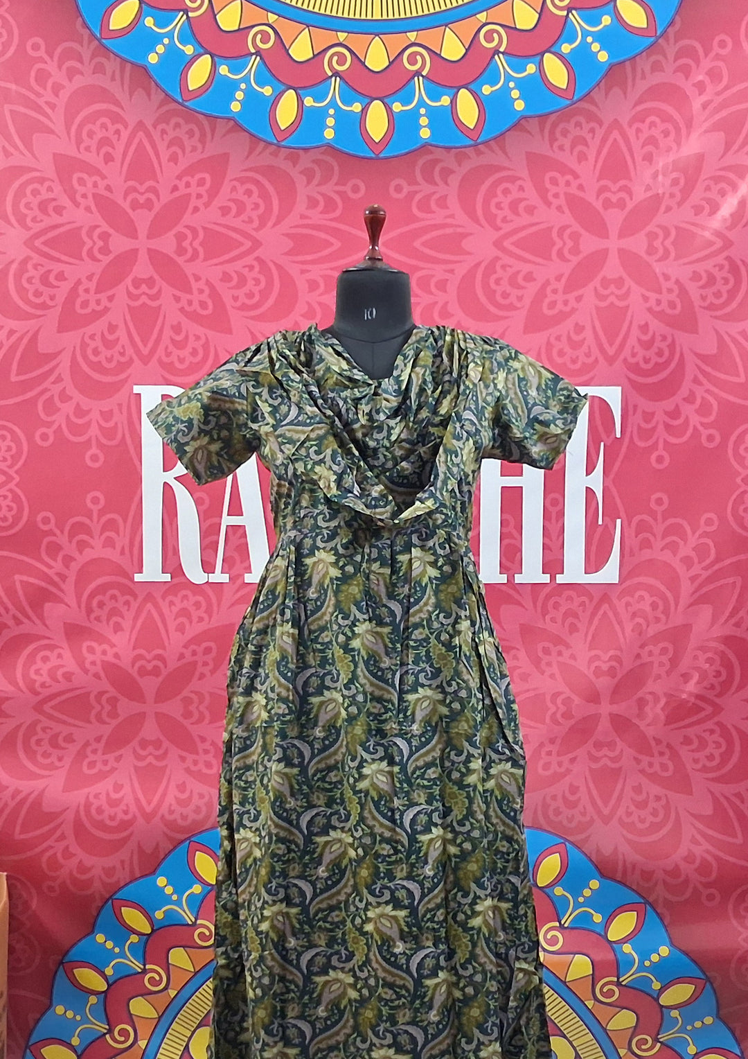 Shawl Attached Maxis