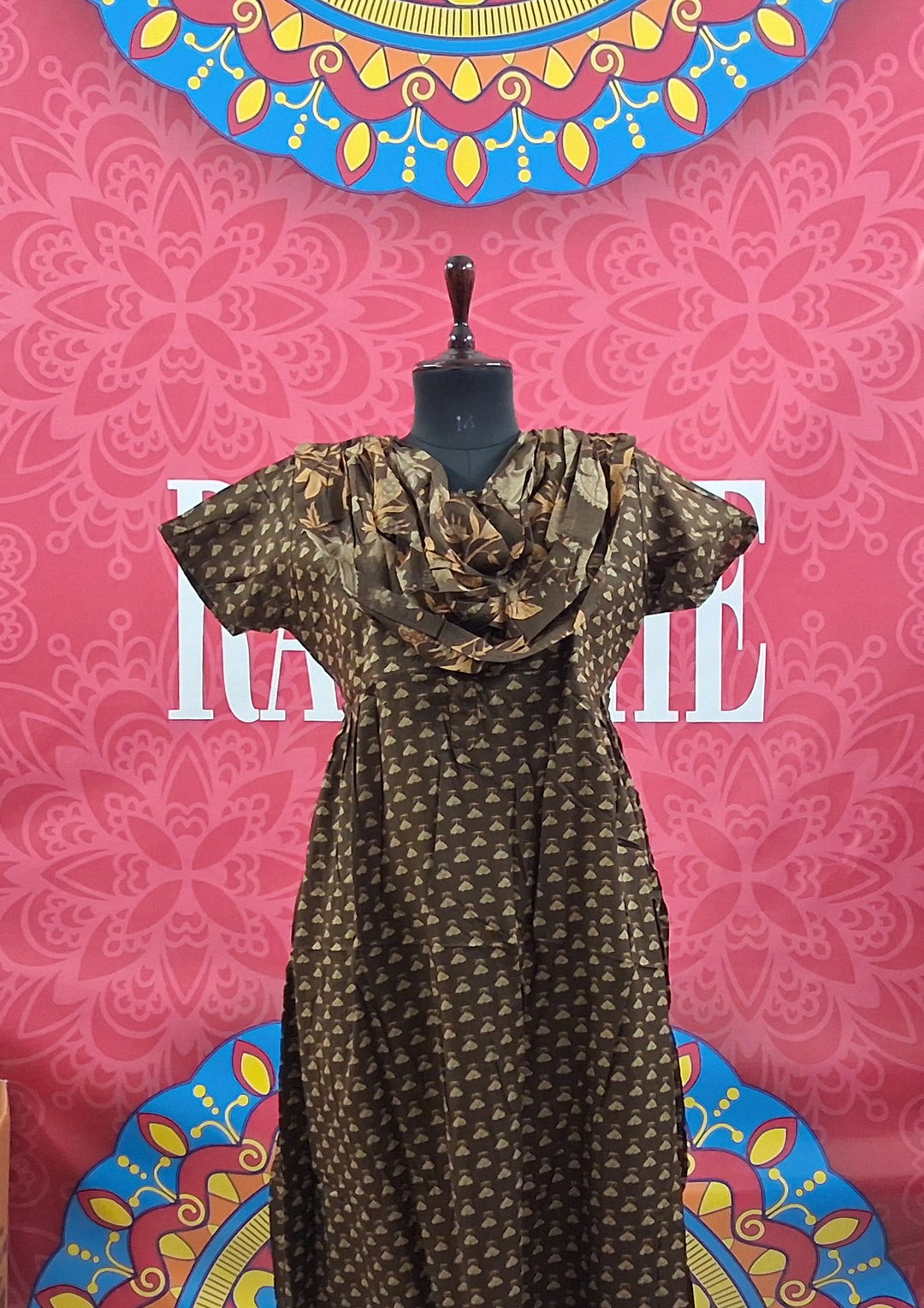 Shawl Attached Maxis