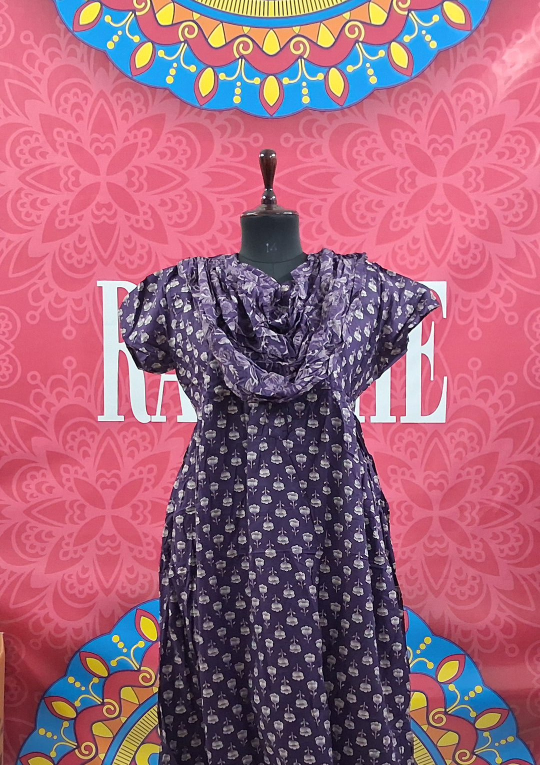 Shawl Attached Maxis