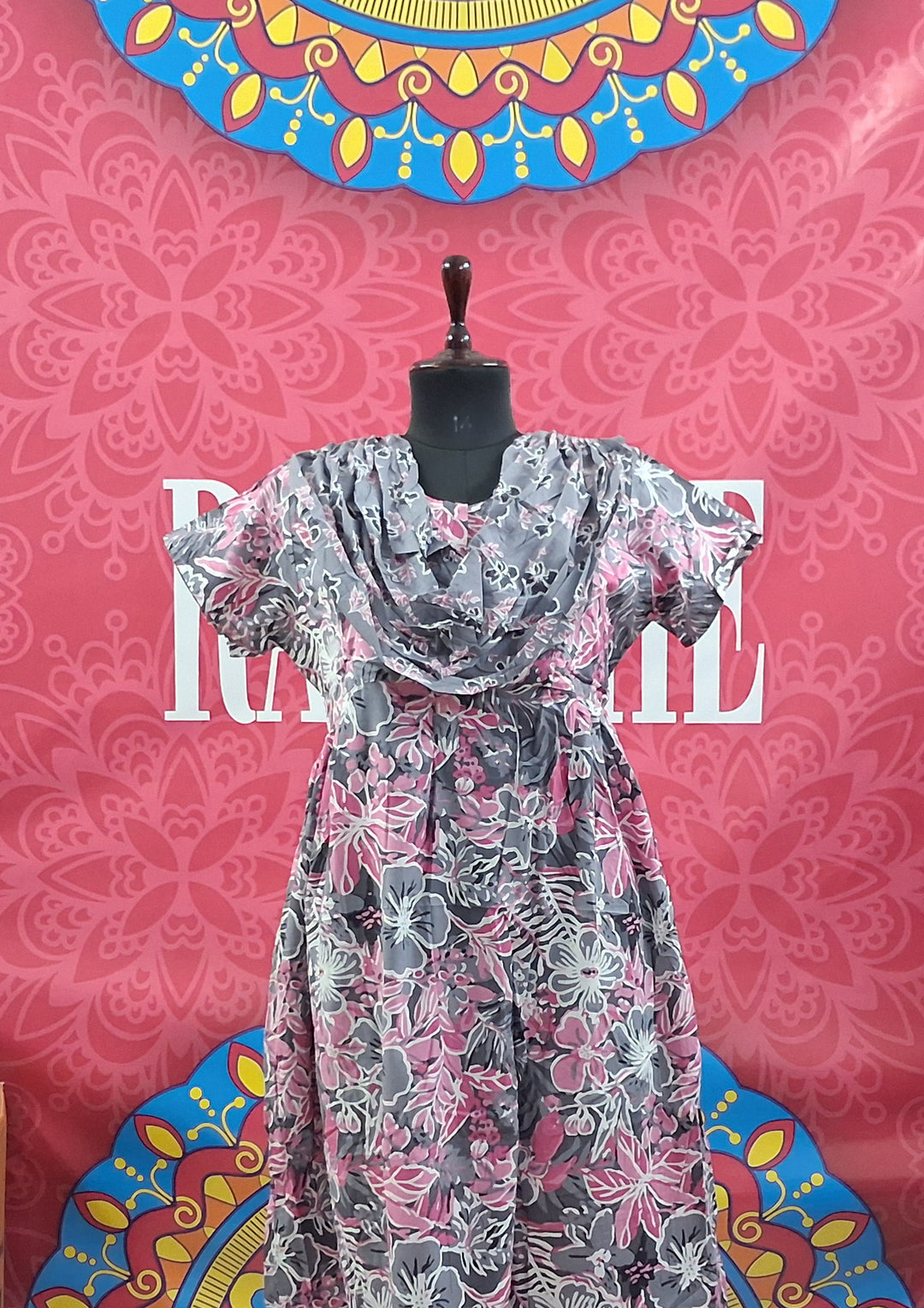Shawl Attached Maxis