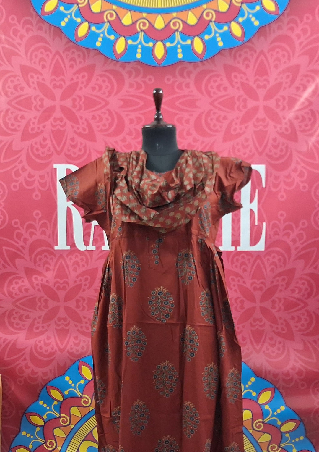 Shawl Attached Maxis